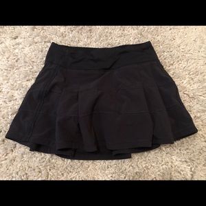 Lululemon pace rival skirt
